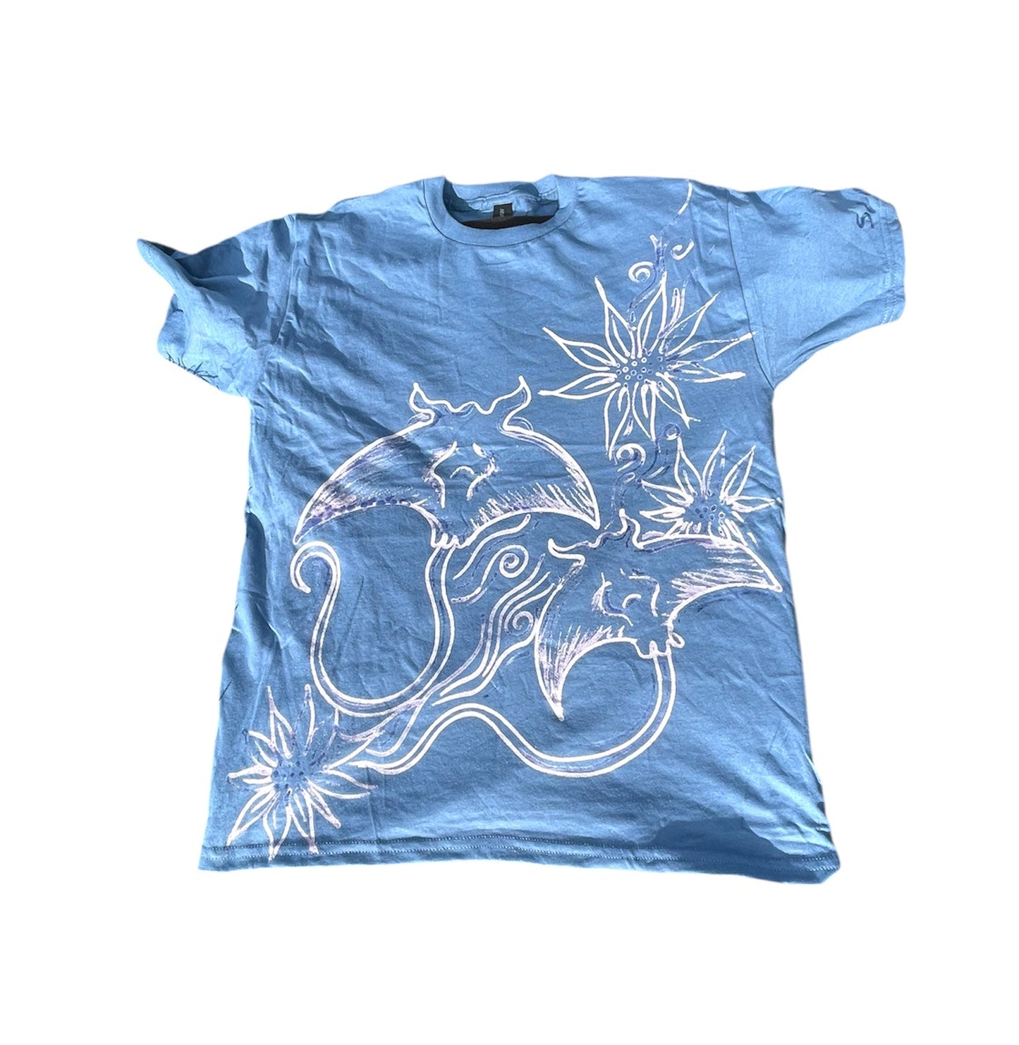 .Manta ray graphic tee