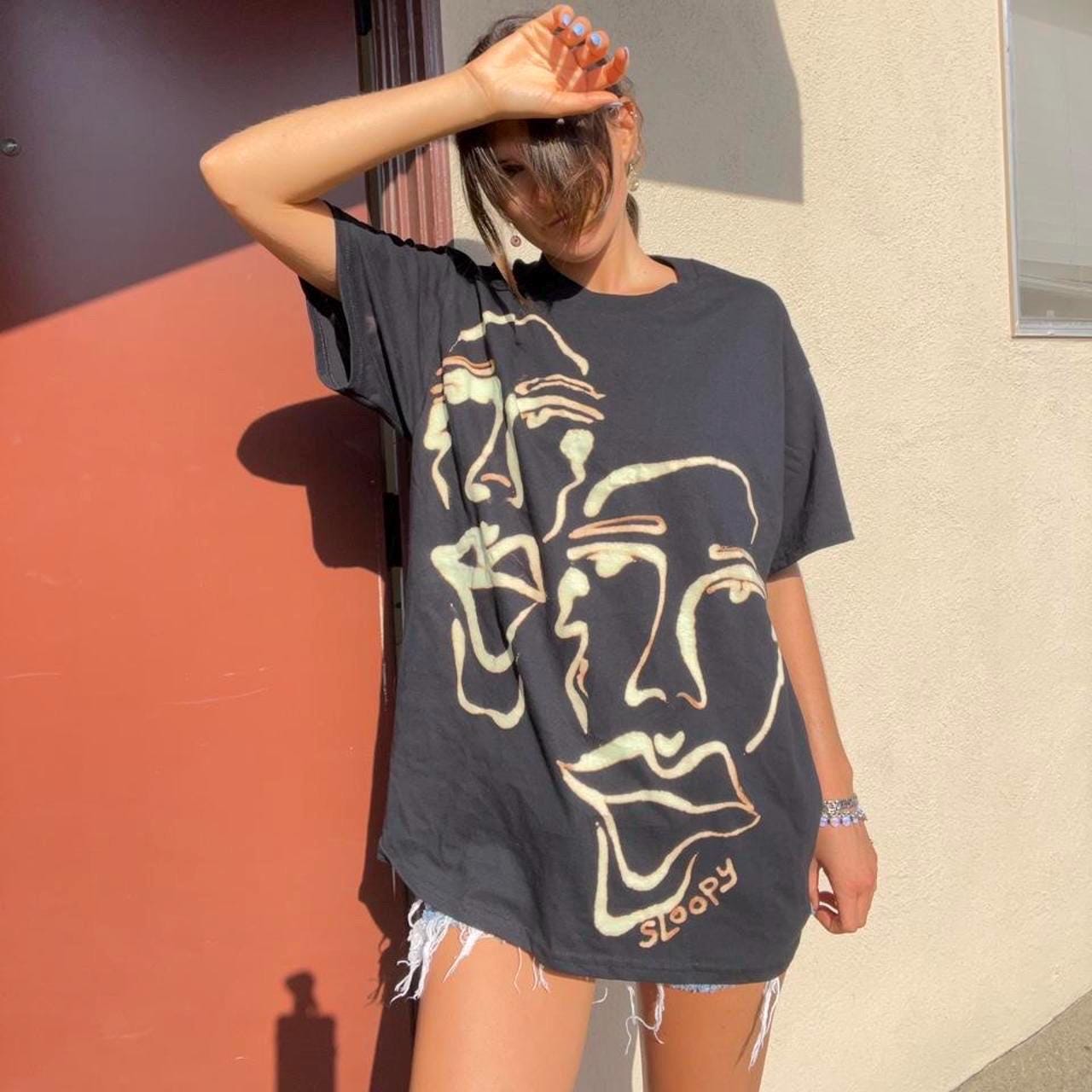 Graffiti faces graphic grunge tee