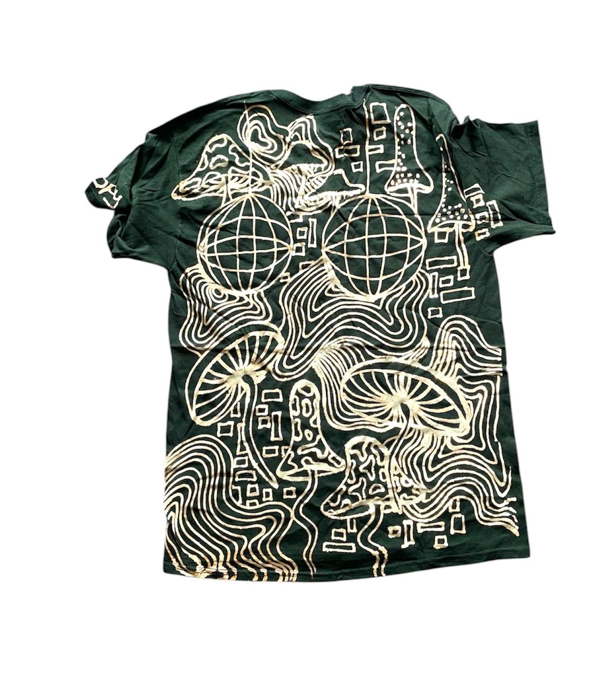 Abstract faces graphic grunge tee