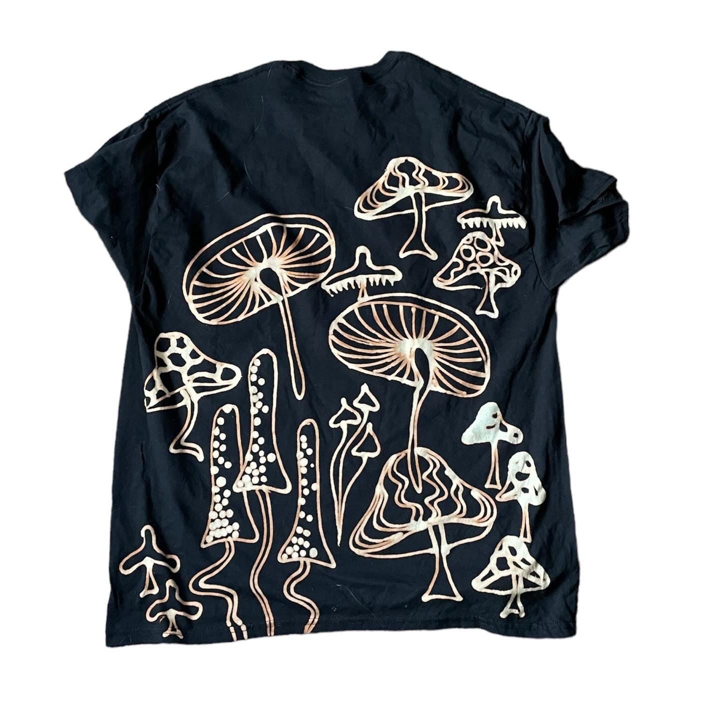 Oversized handpainted mushroom graphic tee