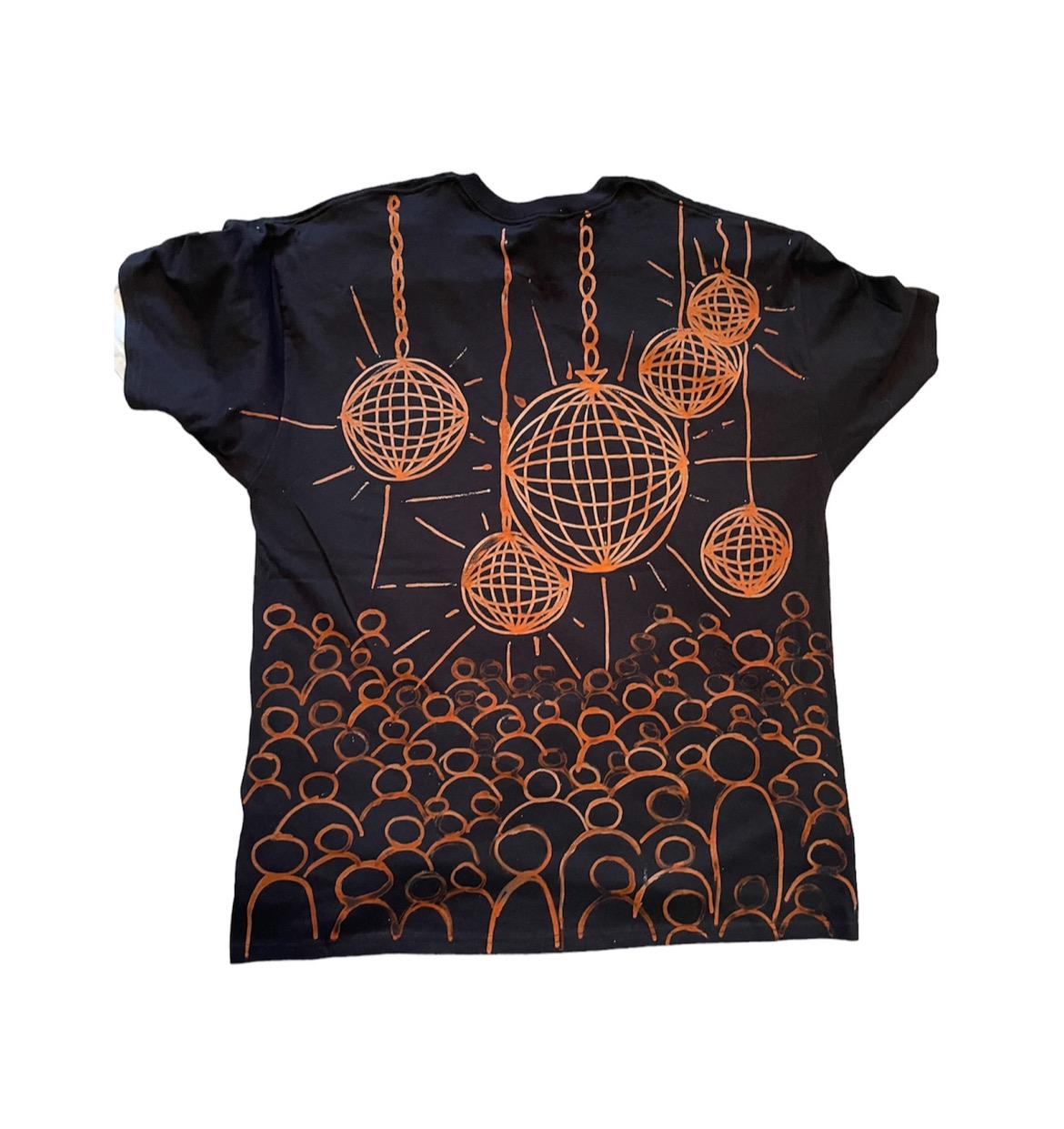 Disco dancing tee