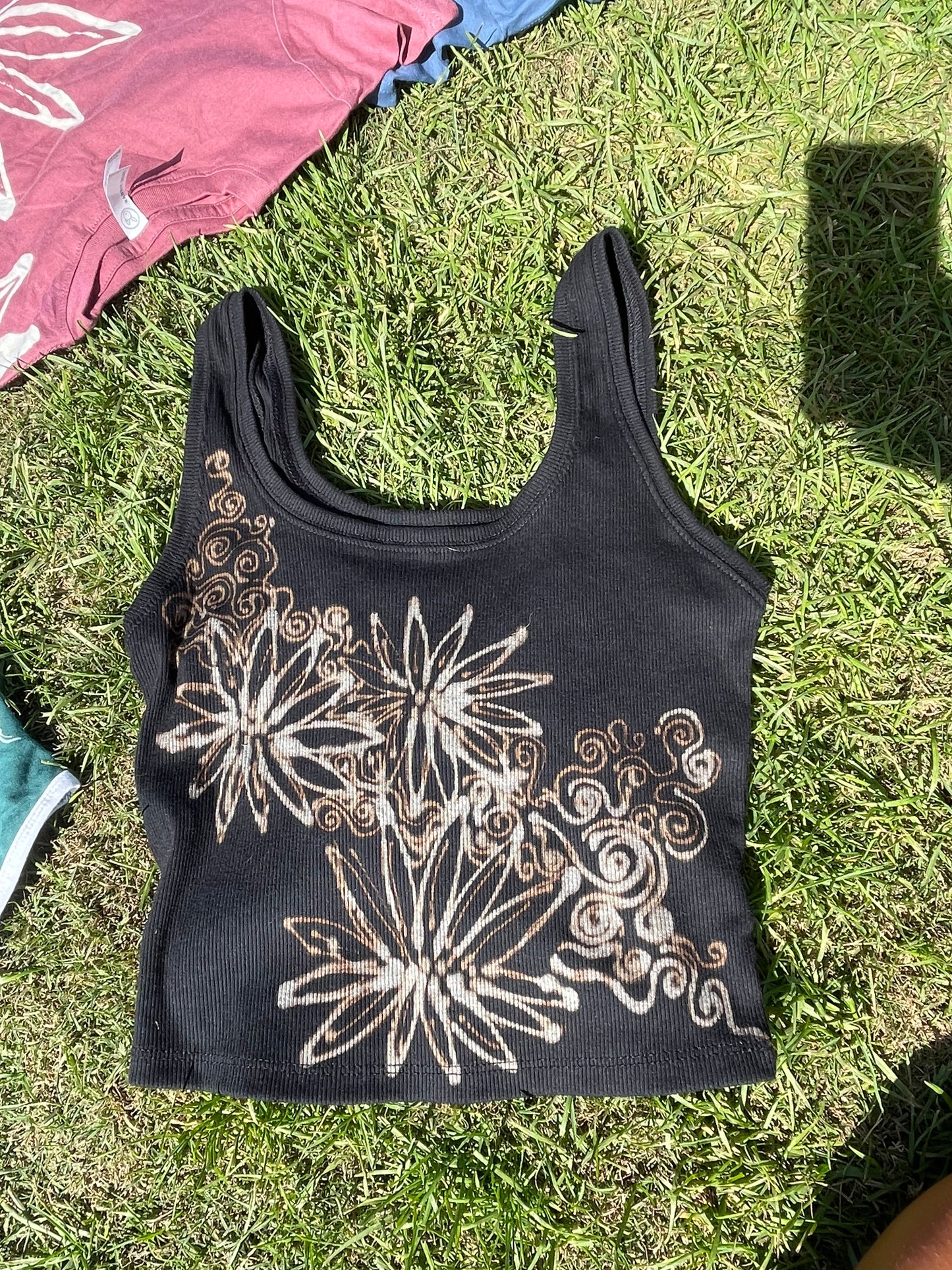 Fine line floral open back tank