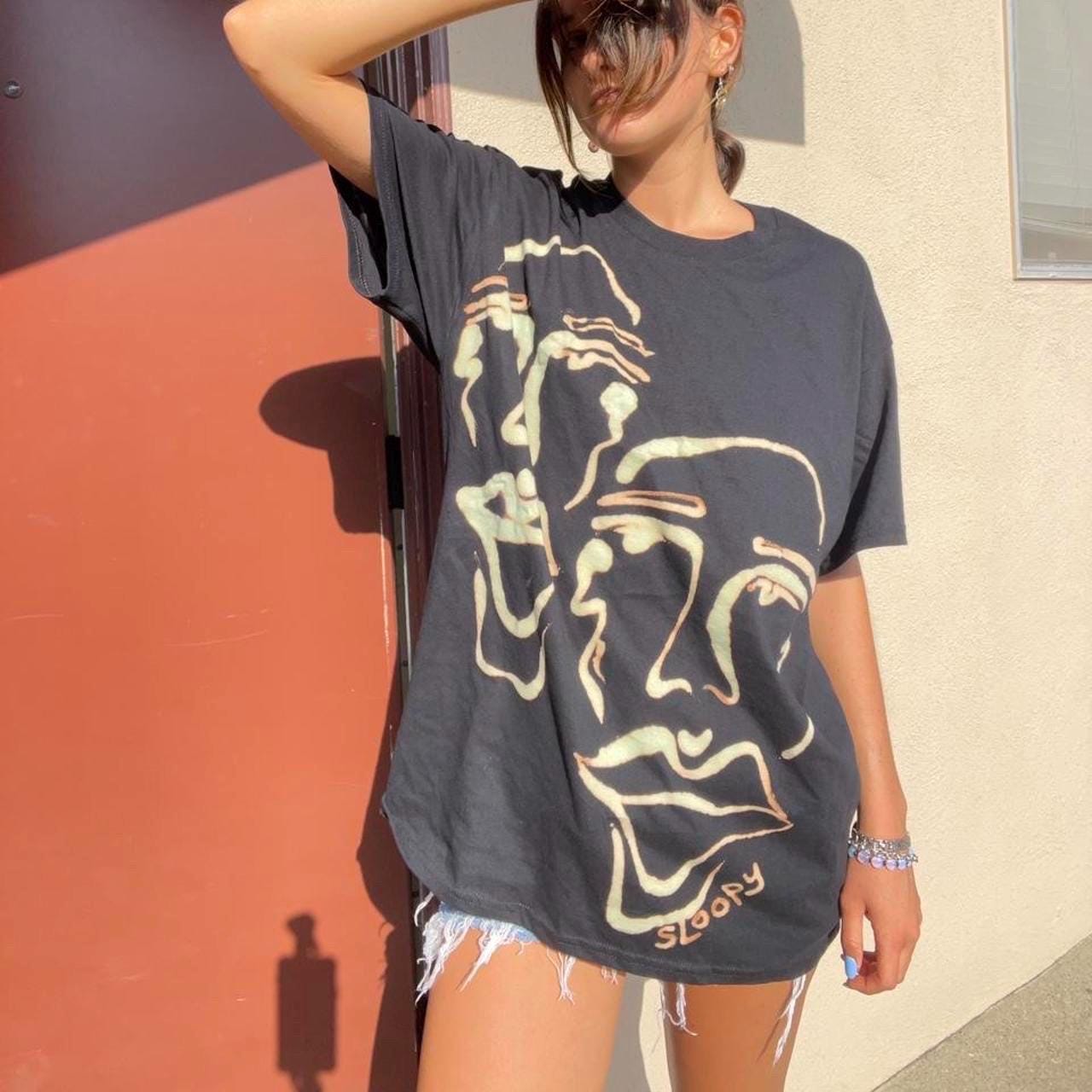 Graffiti faces graphic grunge tee