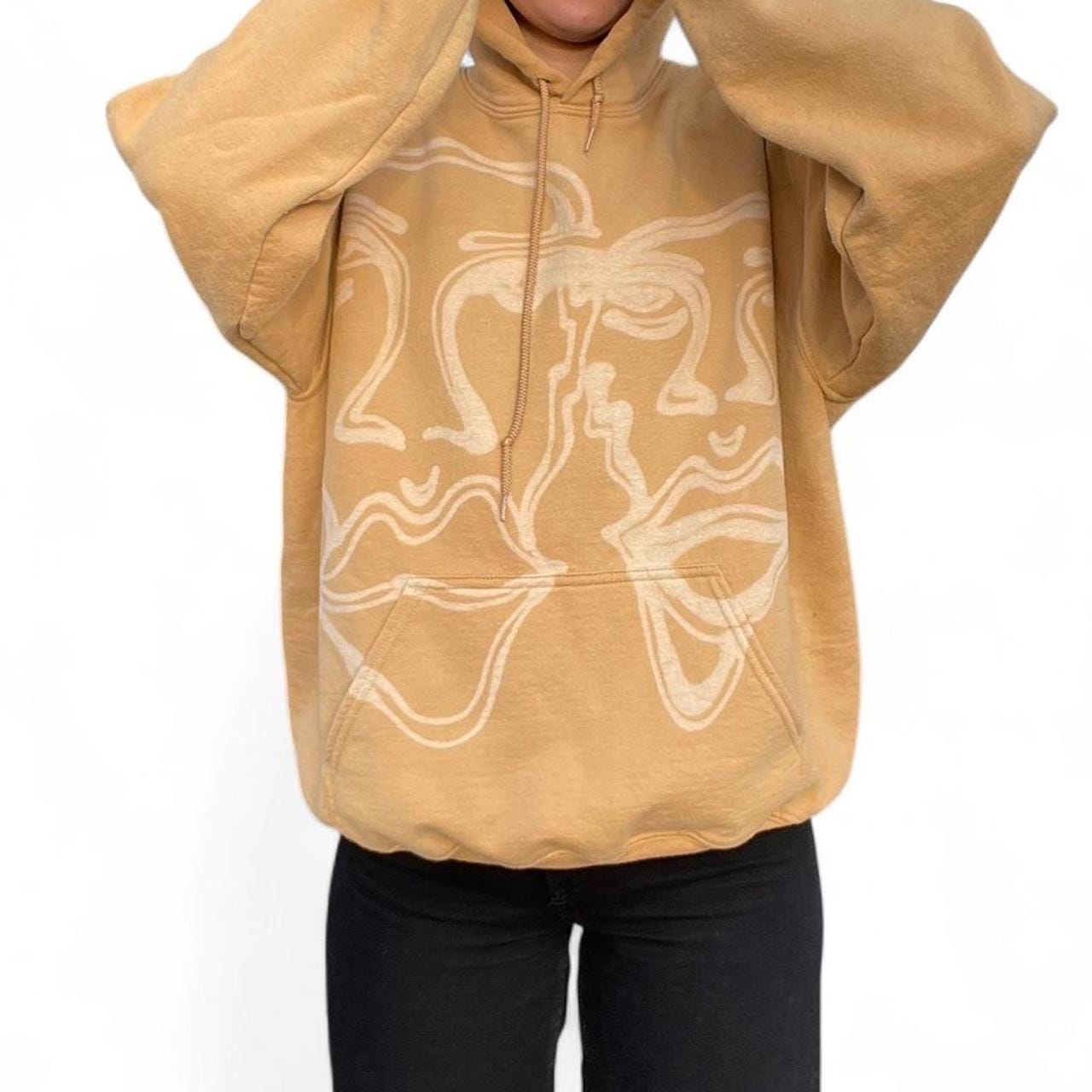 Street style faces hoodie