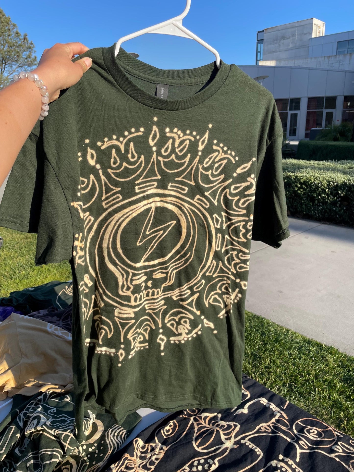 Golden gate Grateful Dead graphic tee
