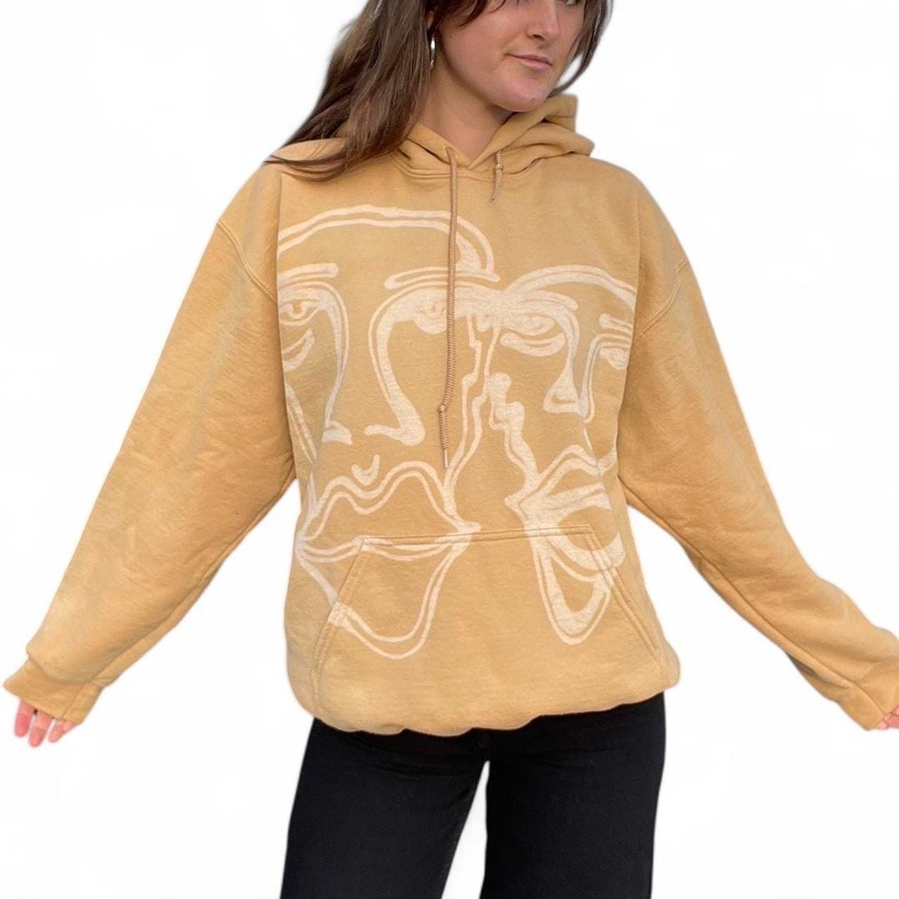 Street style faces hoodie