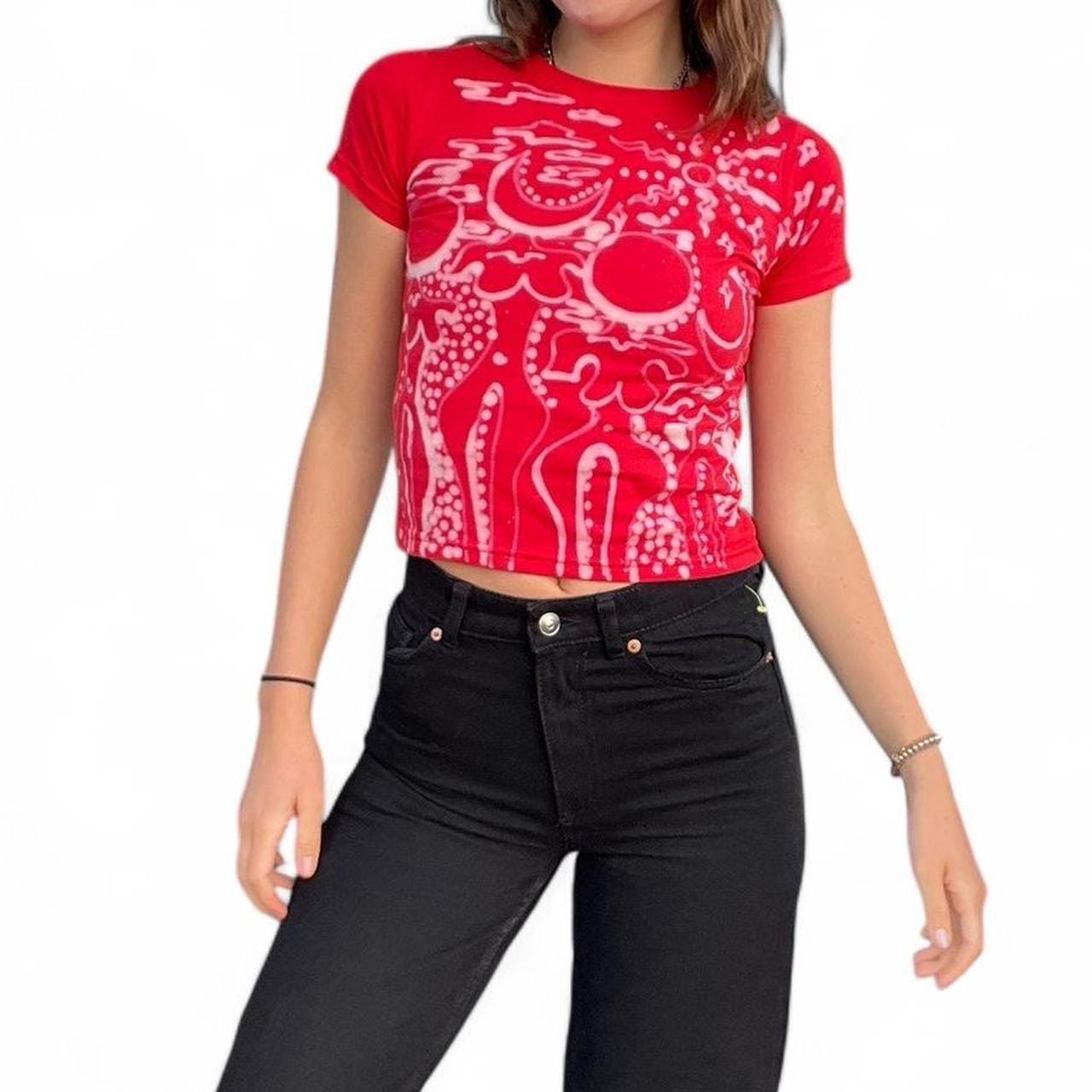 Celestial sun/moon head bodies tee