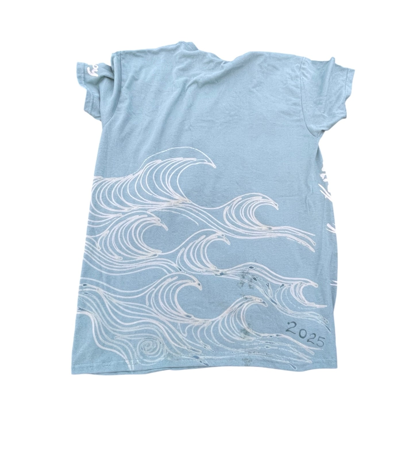 .Barreling Waves surf inspired tee