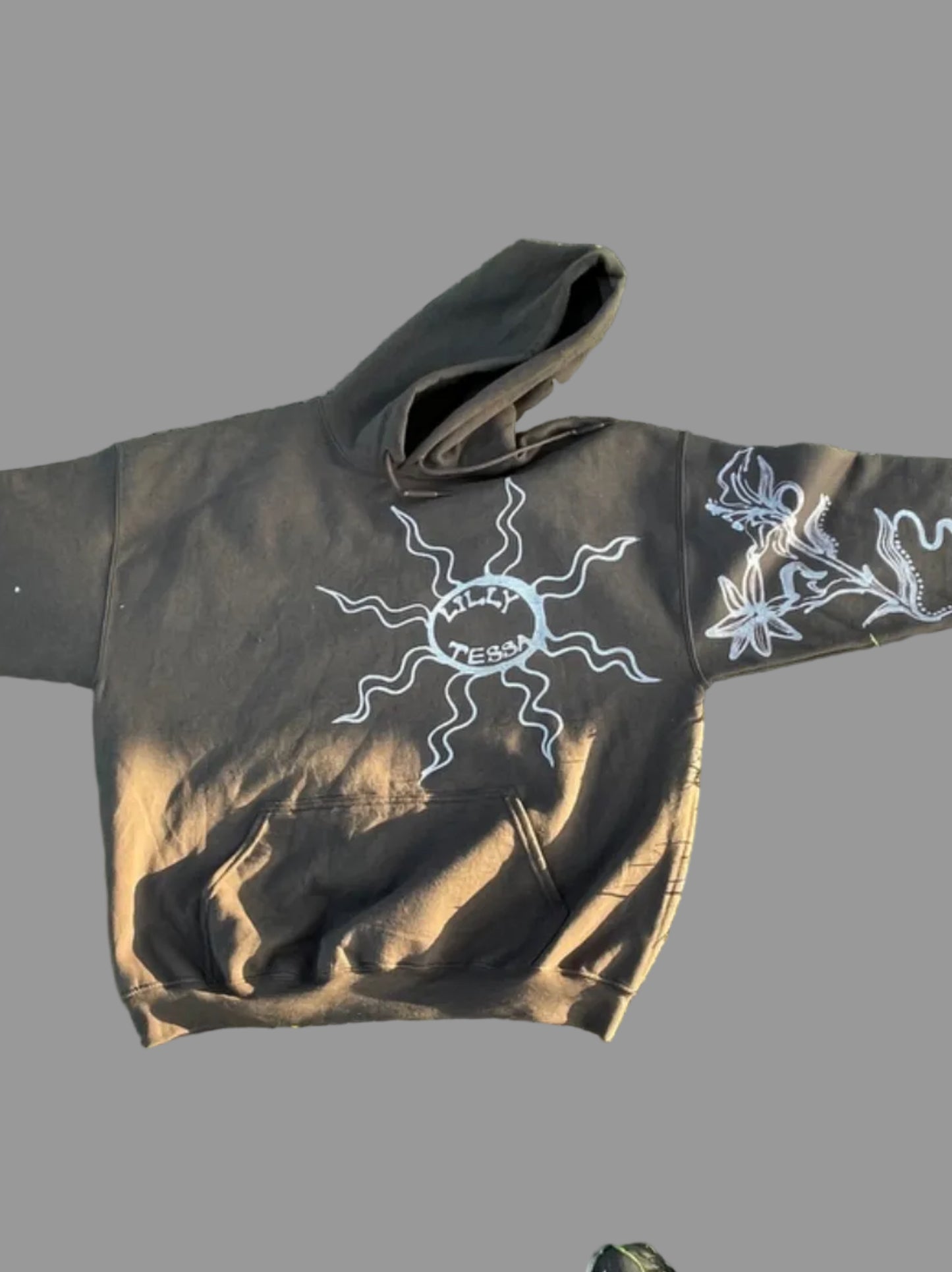 .“Surf” hoodie