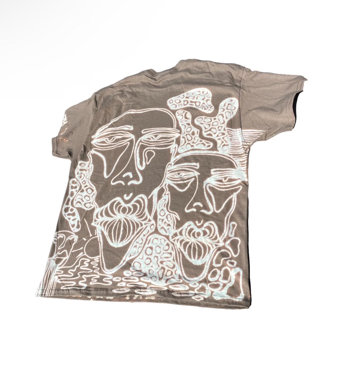 Abstract faces graphic grunge tee
