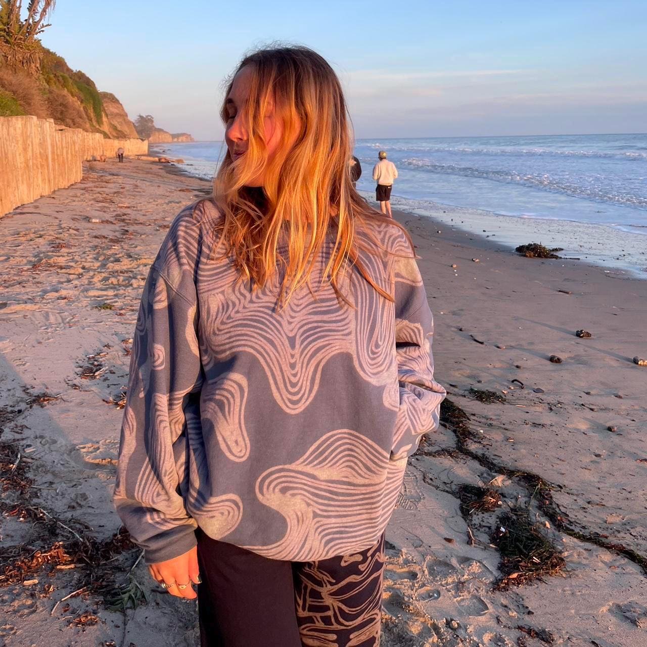 .Mushroom spiral stripe Crewneck sweatshirt