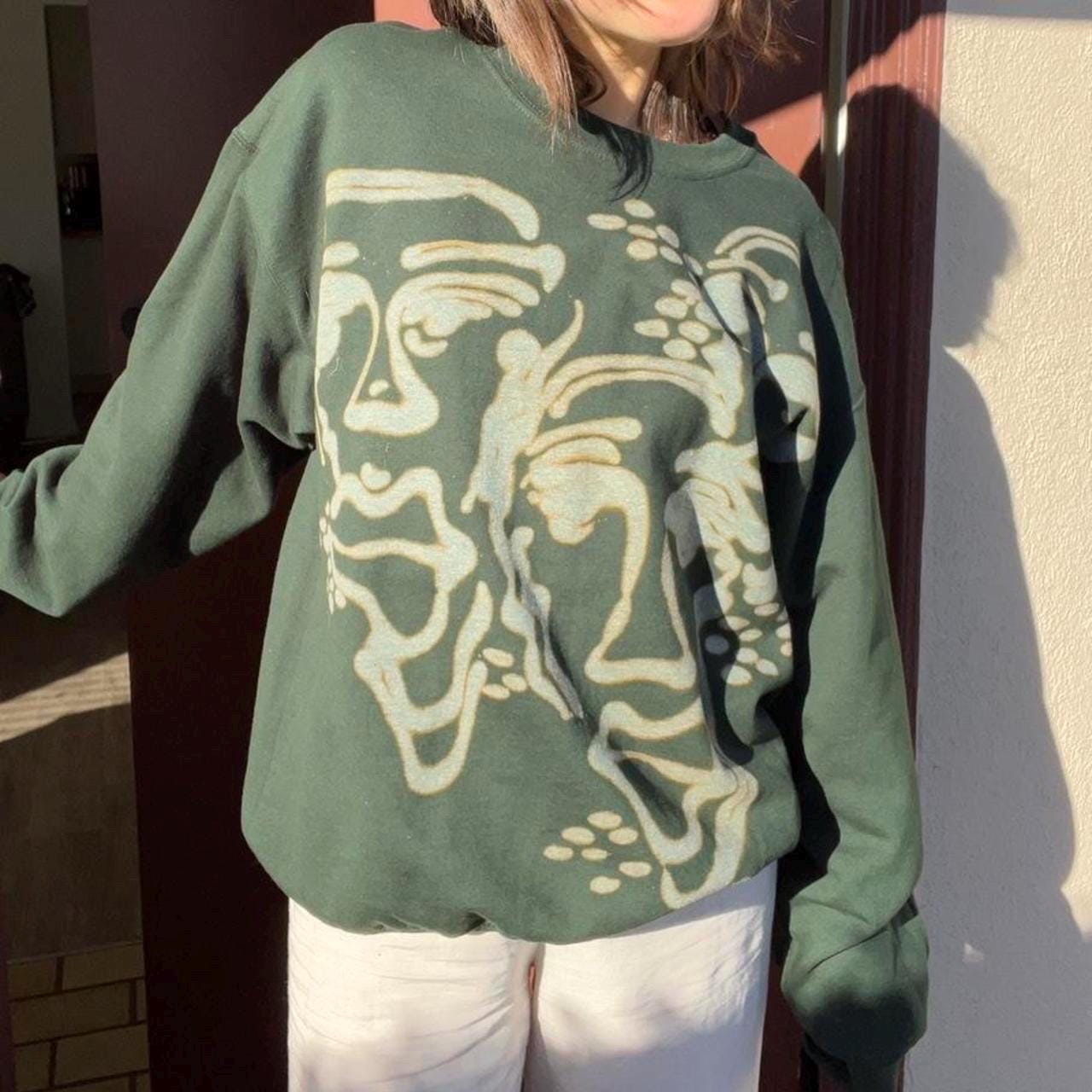 Graffiti faces  crewneck/ sweatsuit set