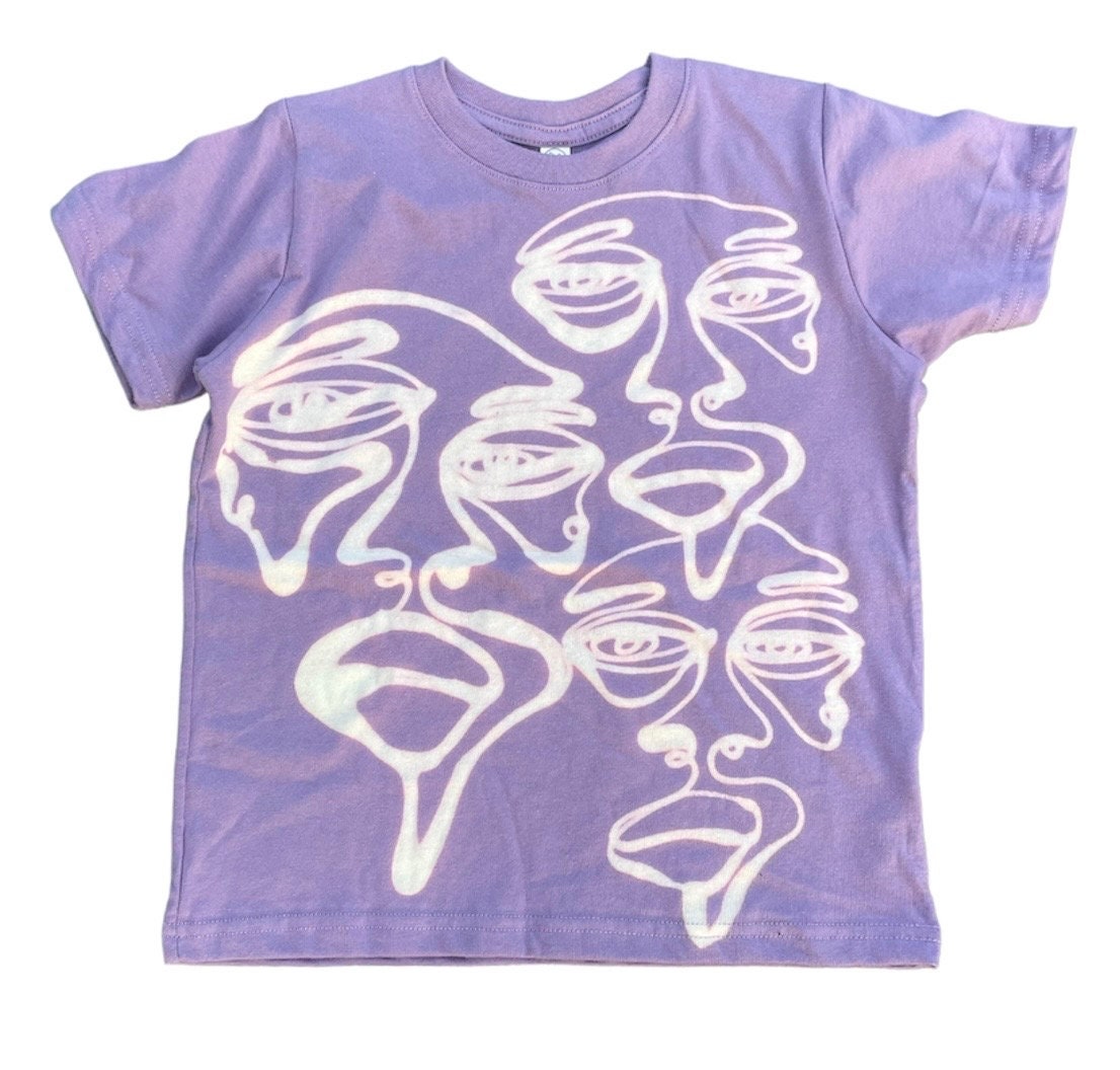 One line faces baby tee