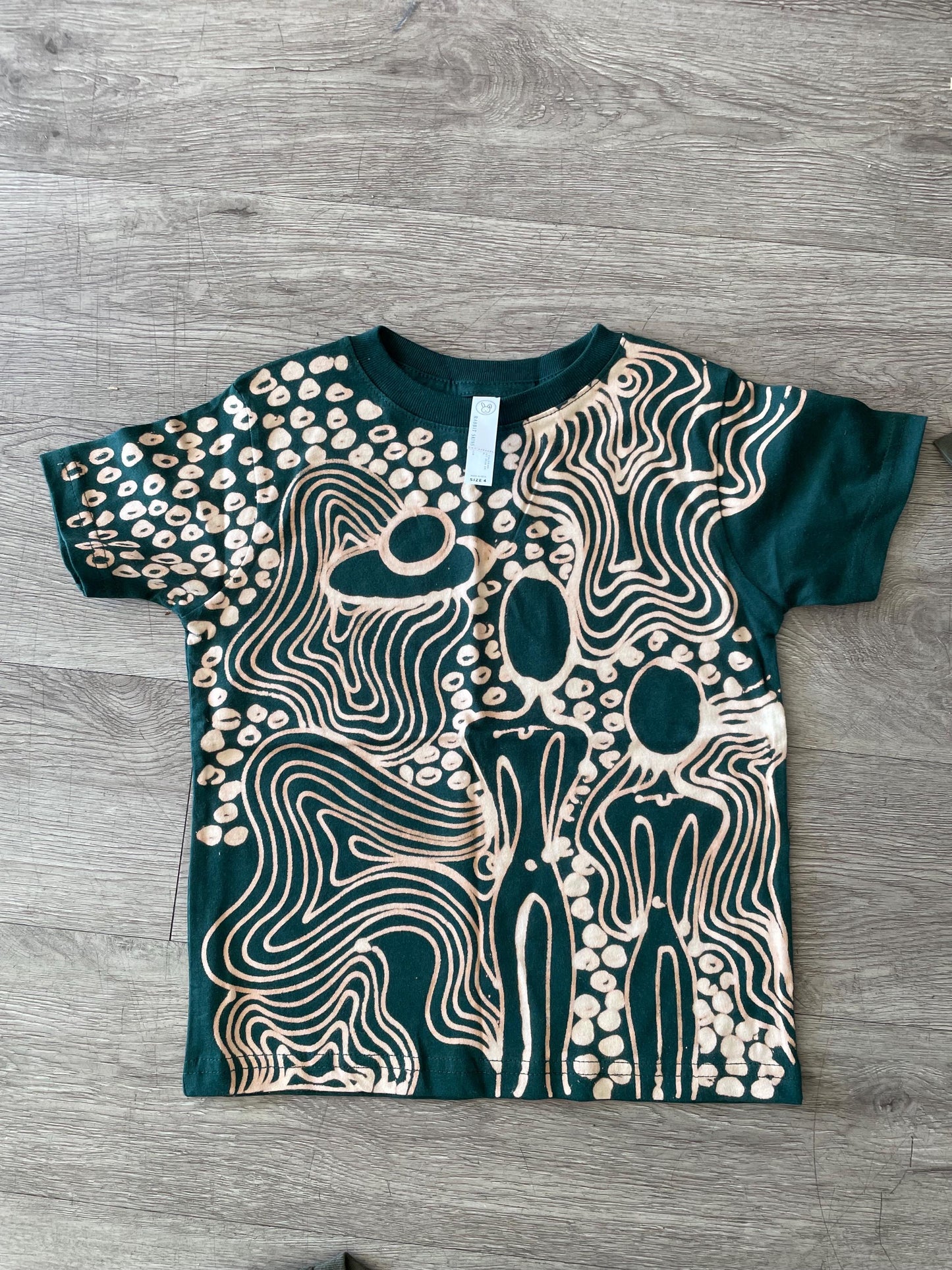 Celestial dancing baby tee