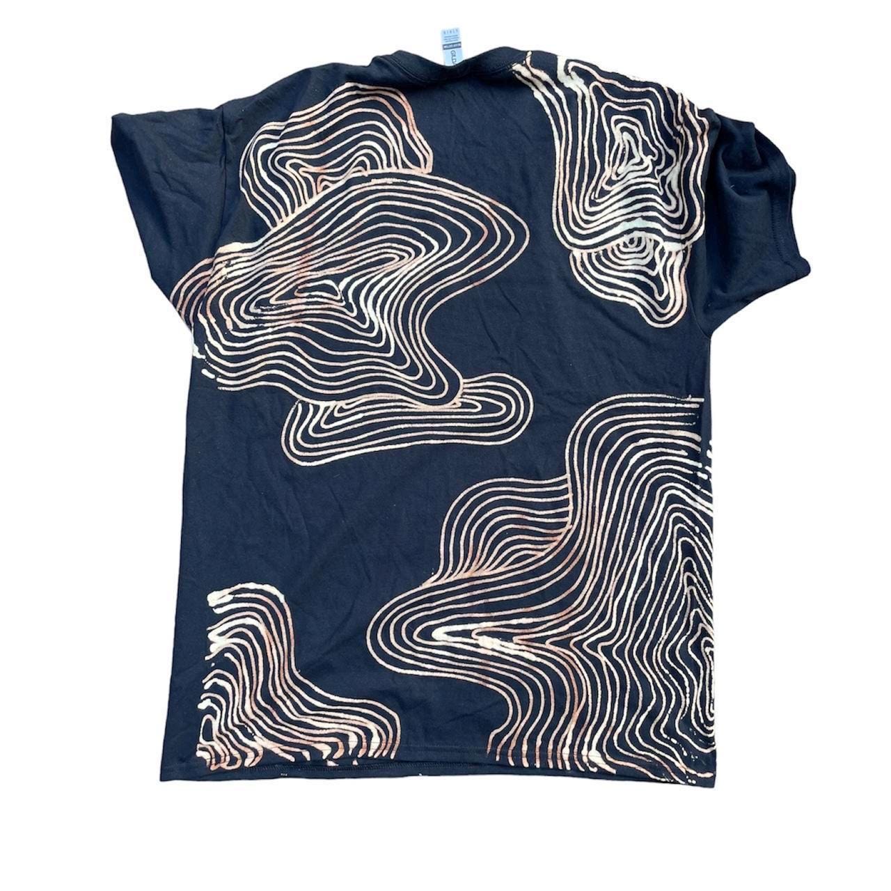 Psychedelic stripes  tee